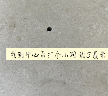 牡丹江市瓷砖空鼓维修公司专业解答在瓷砖铺贴过程中，如果砂料搅拌不均匀，将会带来以下问题